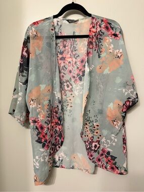 Feitong Floral Sheer Kimono Tunic in Light Sage and Pink florals